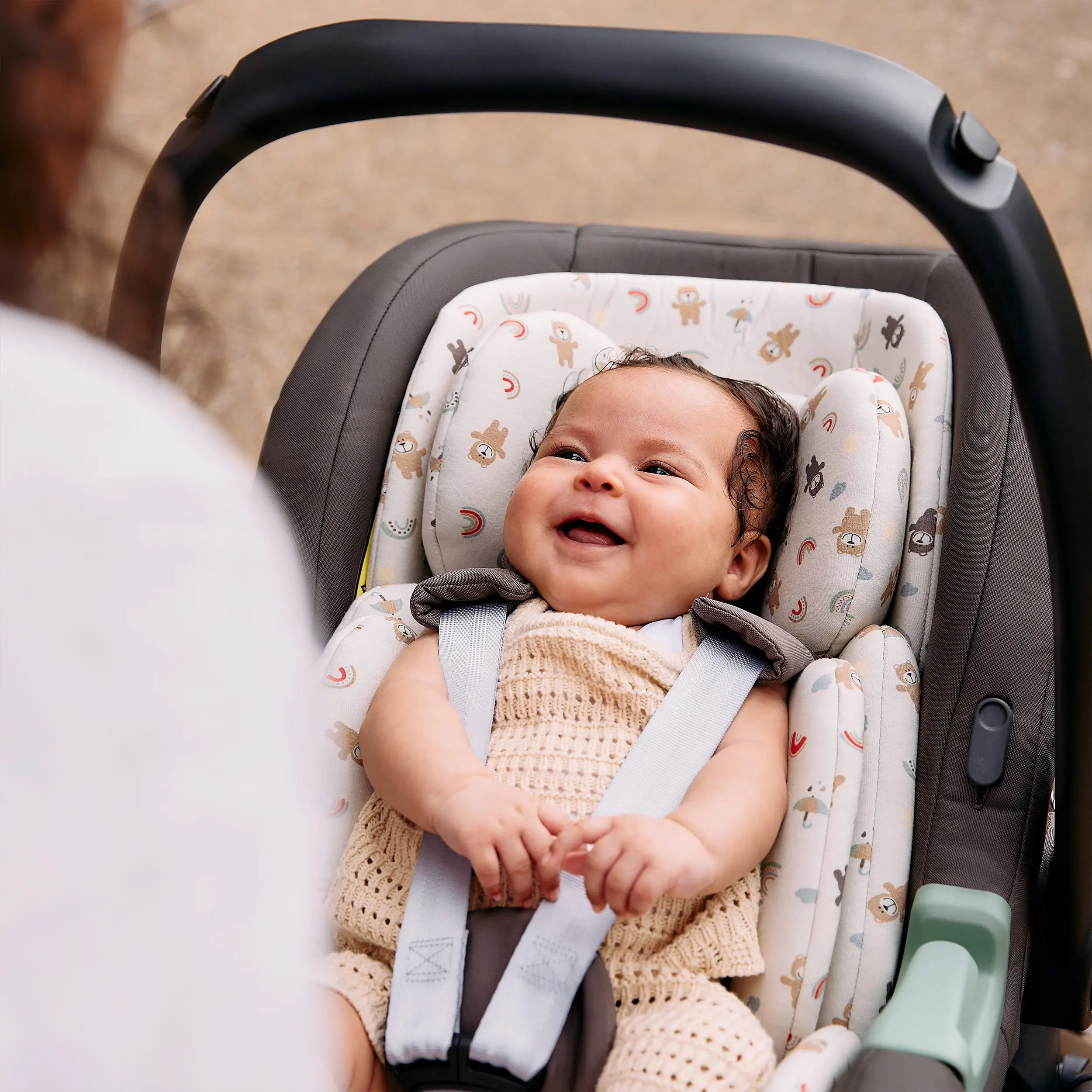 Ensemble poussette 3 en 1 Salsa 5 Air avec siège auto pour bébé - Teddy Ensemble poussette 3 en 1 Salsa 5 Air avec siège auto pour bébé - Teddy