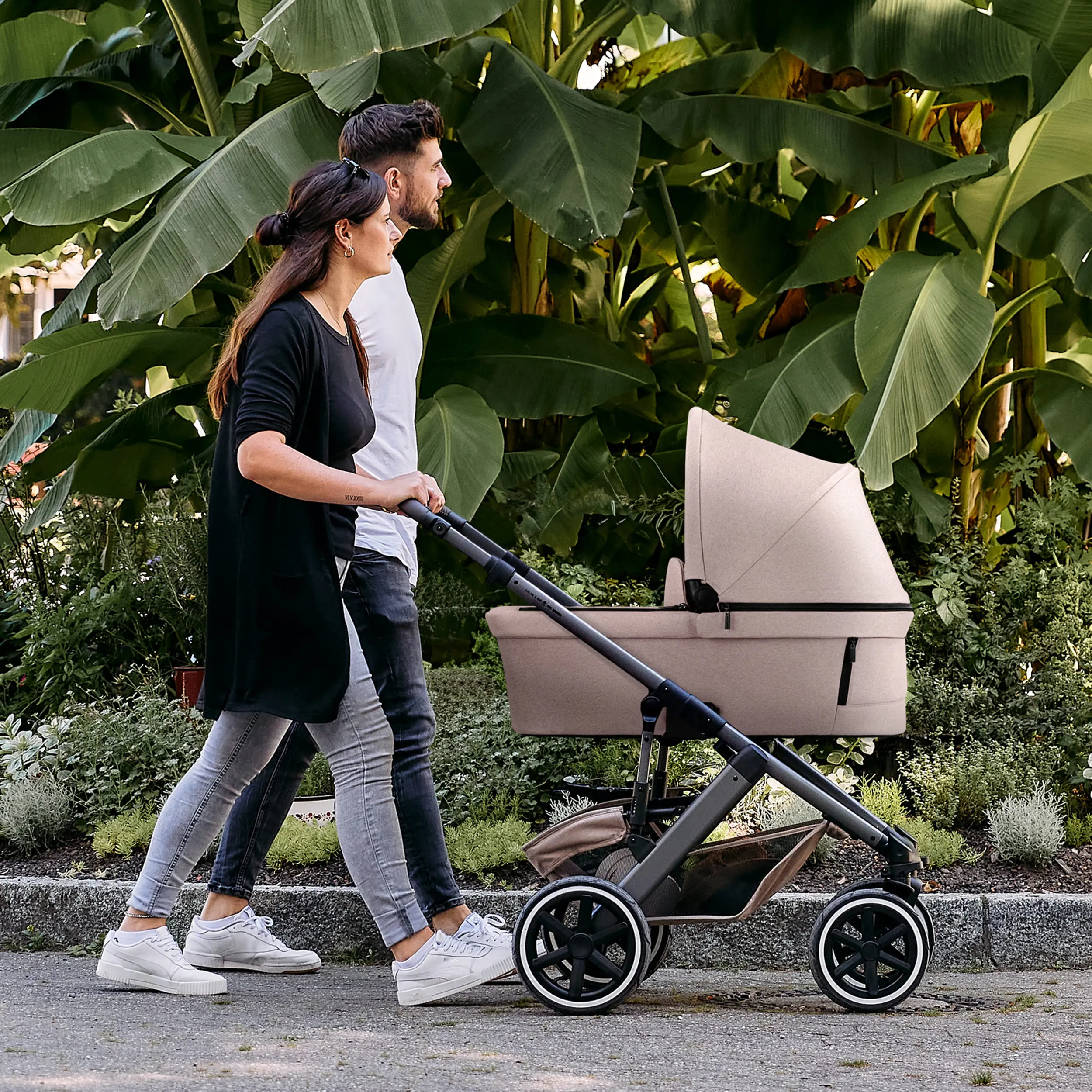 Kombi-Kinderwagen Salsa 5 Air inkl. Wickeltasche, Sonnenschirm, Regenschutz, Becherhalter - Camel