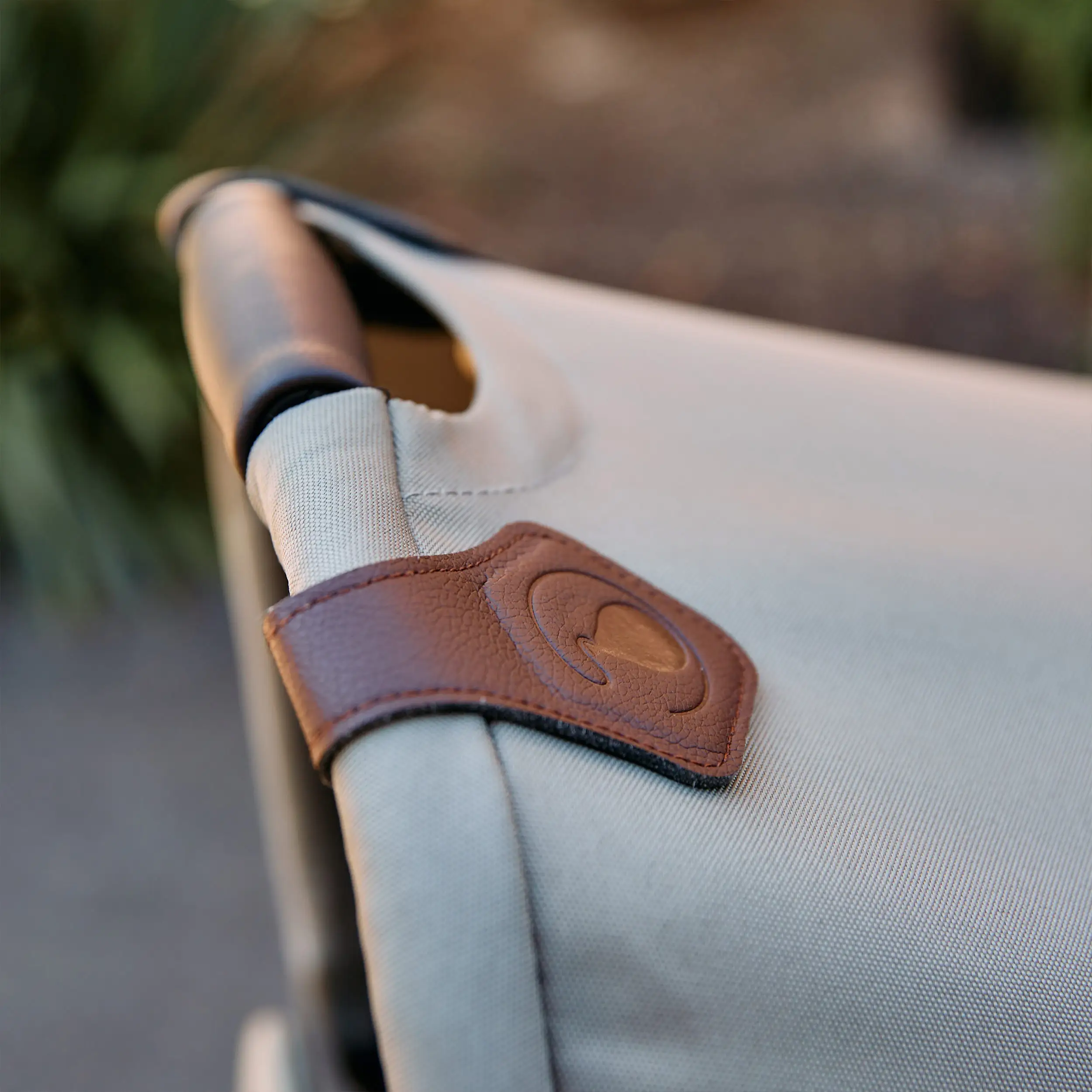 Clip magnétique pour poussette - Brown Dark Clip magnétique pour poussette - Brown Dark