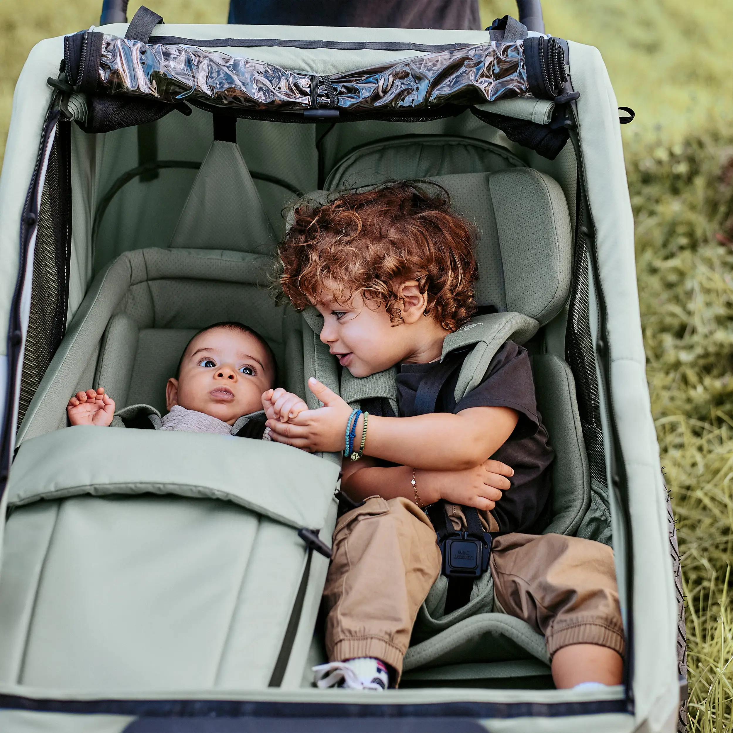 Fahrradanhänger Tour 2 mit 2 Komfortsitzen & Lufträdern - Olive