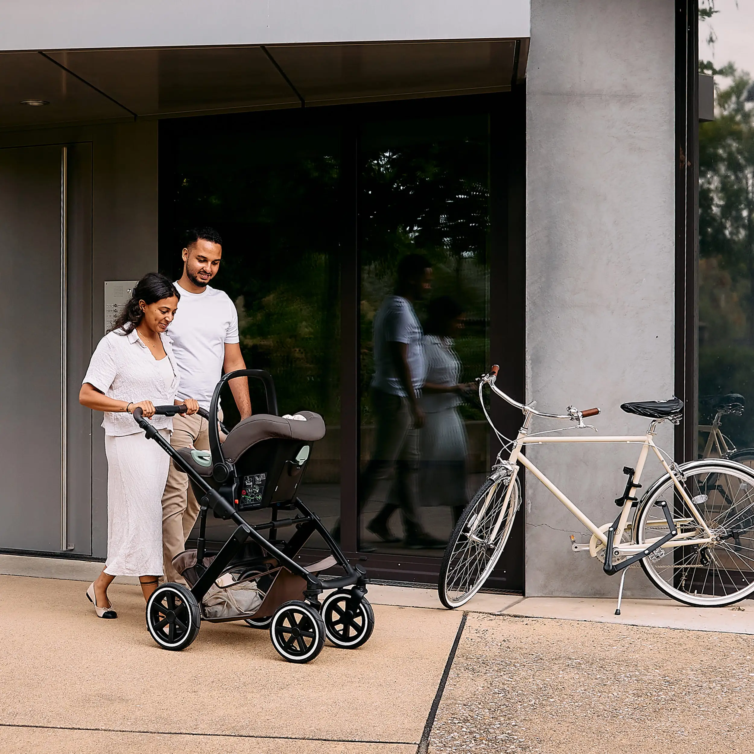 Ensemble poussette 3 en 1 Salsa 5 Air avec siège auto pour bébé - Teddy Ensemble poussette 3 en 1 Salsa 5 Air avec siège auto pour bébé - Teddy