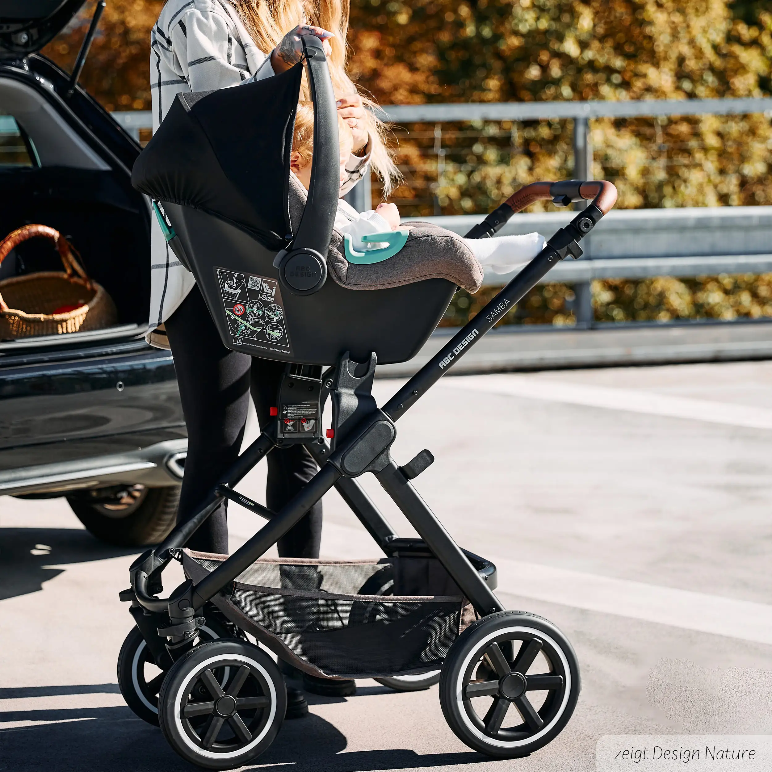 Coque bébé Tulip i-Size (pour nouveau-nés) - Bubble Coque bébé Tulip i-Size (pour nouveau-nés) - Bubble