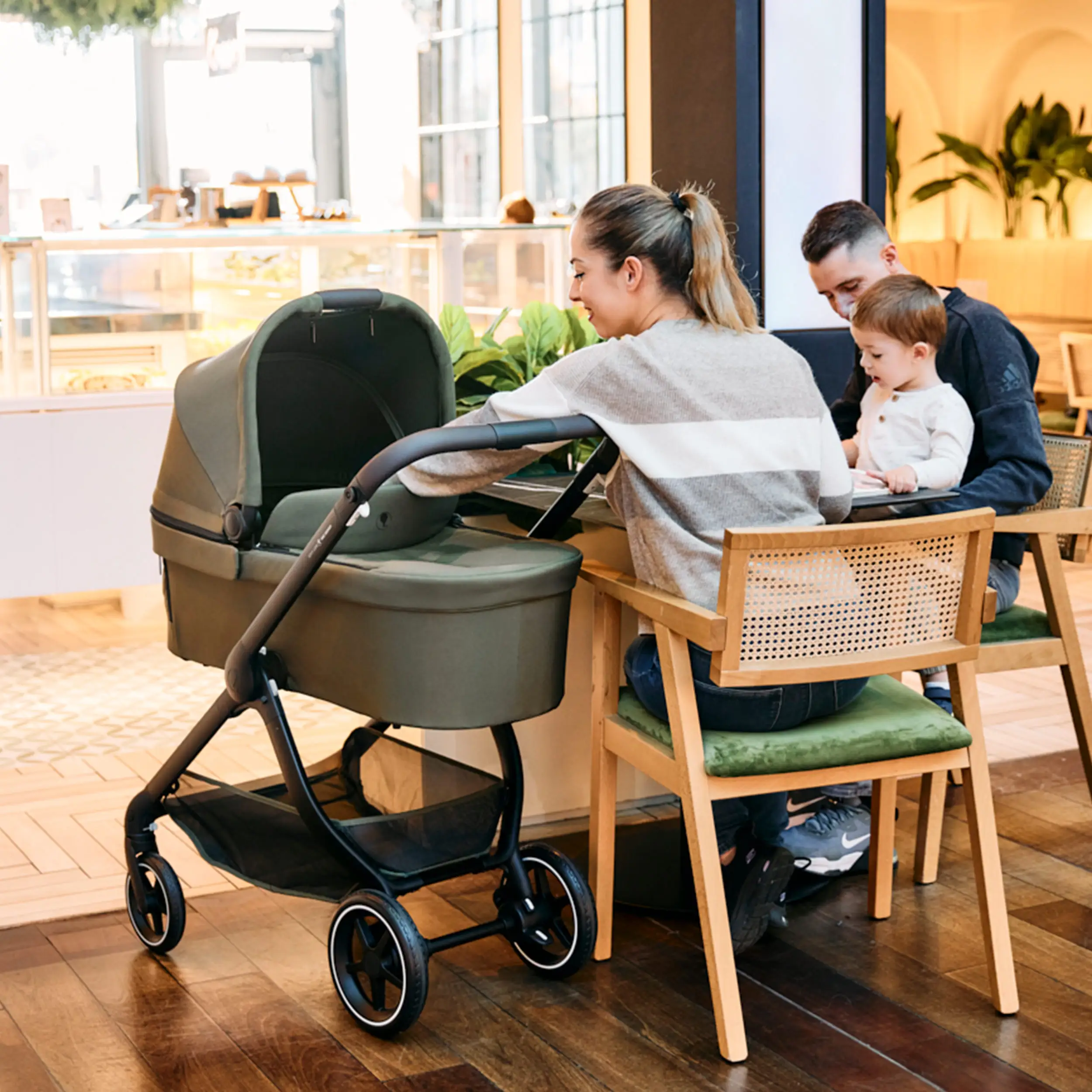 3in1 Stroller Set City Life incl. Calla lie-flat infant car seat - Avocado