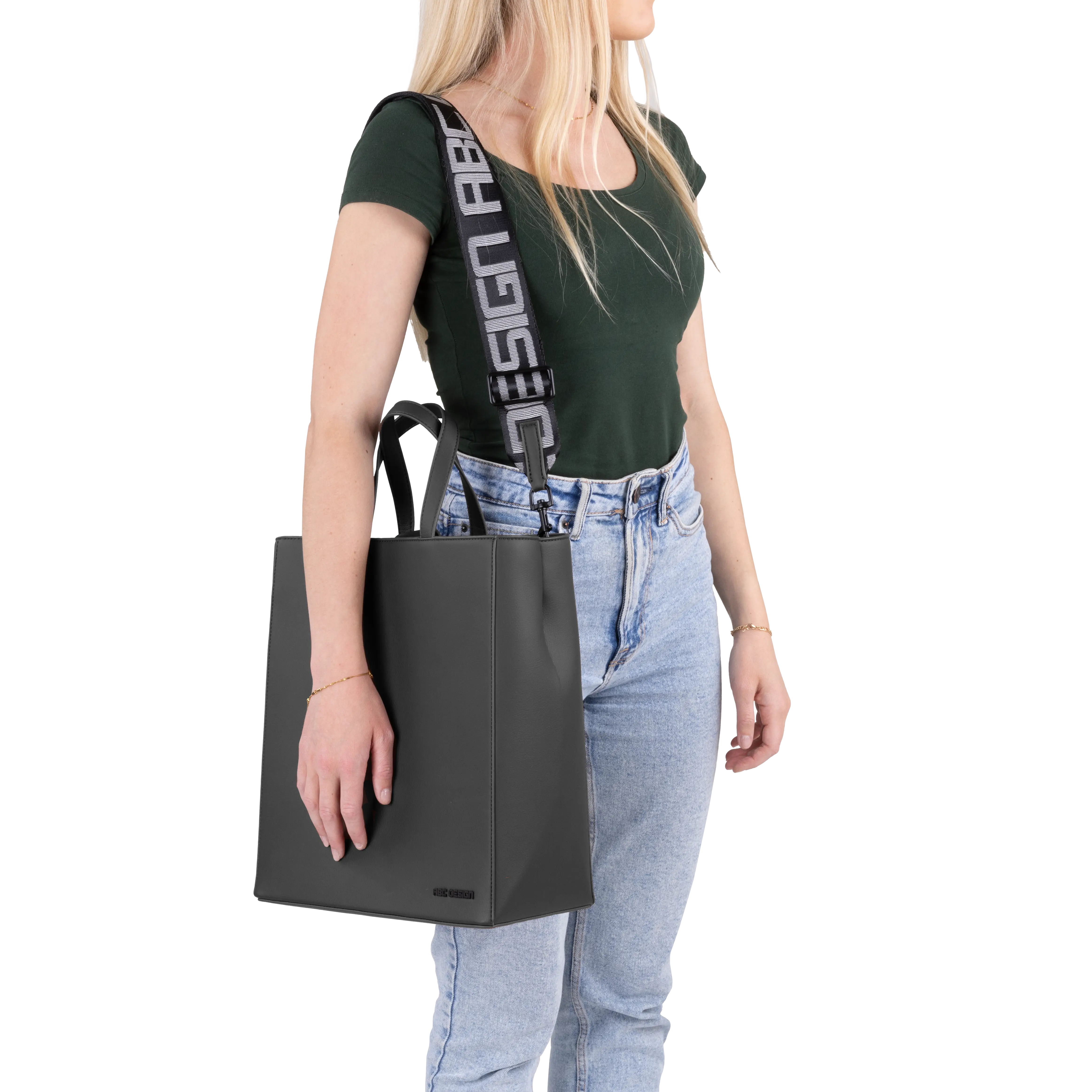 Fashionable & practical: the all-rounder